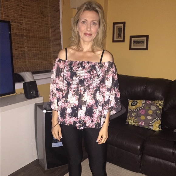 Meet your Posher, Natasha - Picture 1 of 1